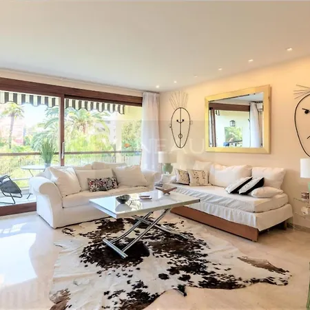Vaneau Splendid One Bedroom In The Center Cannes